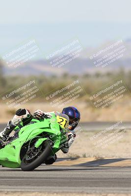 media/Nov-16-2025-Race Pace (Sun) [[8c5fa54630]]/Verified Riders/7-Turn 4 (1155am)/